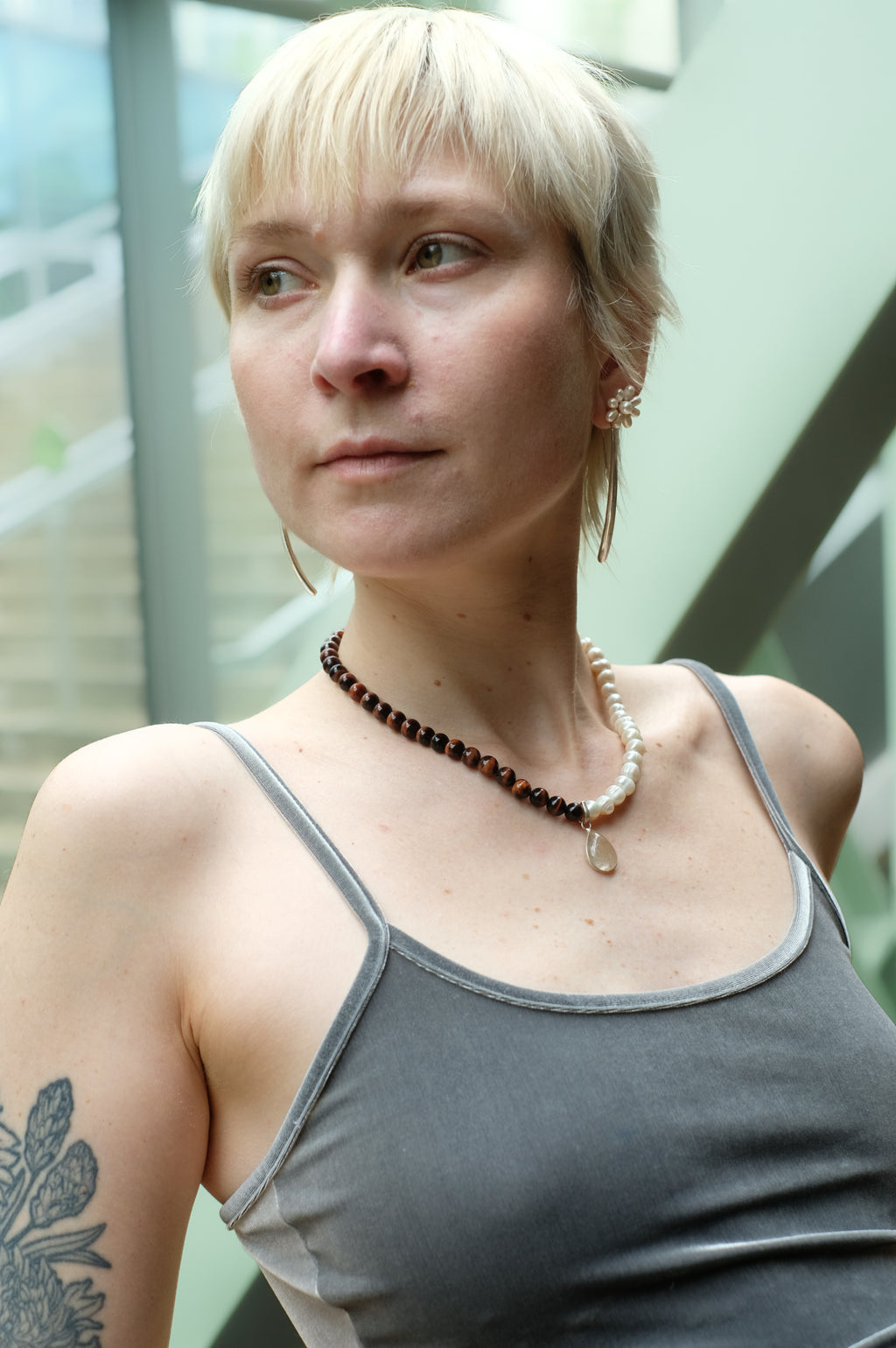 Perlenkette mit rotem Tigerauge und Edelsteinanhänger 925 Silber